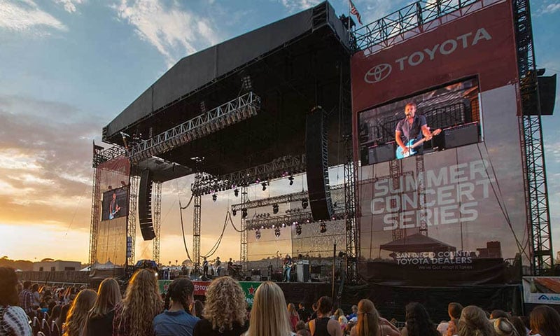 san-diego-air-concert-stage