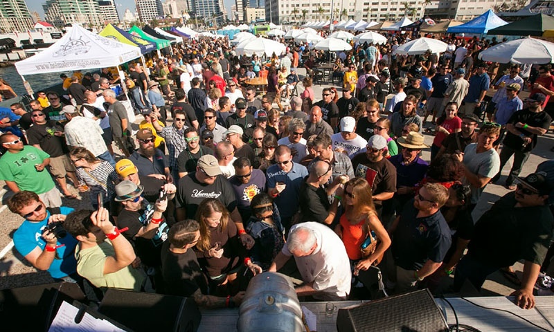 beer-week-san-diego-crowd