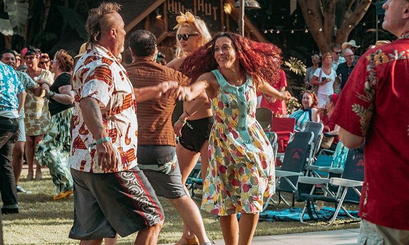 dancing-tiki-party