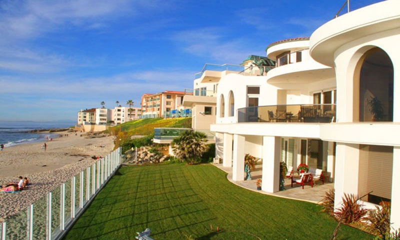 Beach front home in La Jolla